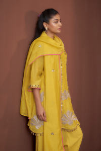 Conjunto de Kurta y Palazzo Amarillo con Bordado Chanderi y Dupatta para Mujer, Ropa Étnica, Disponible para Compra al por Mayor - Product Image 5