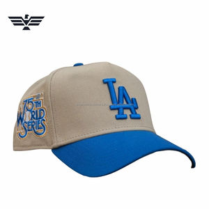 Gorra de Béisbol Personalizada Bordada en 3D 100% Algodón de Dos Tonos |   Gorra Snapback Blanca y Azul Rey |   Ropa Deportiva Premium - Product Image 2