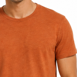 T-shirts pour hommes en coton premium, couleur orange brûlé, personnalisables avec logo, style uni, couleur terre rouille, vente en gros. - Product Image 3