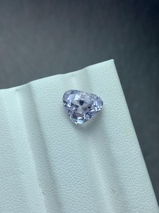 พลอยคุนไซต์สีชมพูอ่อนธรรมชาติทรงหัวใจจาก Zubeda Gems and Jewellers ได้รับการรับรองจาก IGI จากรัฐราชสถาน เหมาะสำหรับทำเครื่องประดับ - Product Image 1