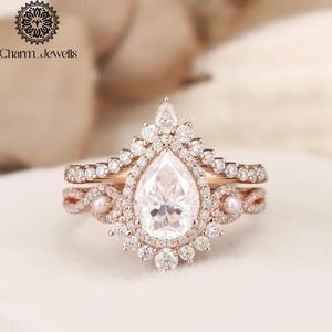 Bague de Fiançailles et d'Éternité Classique pour Femme Charm_Jewells en Argent Plaqué Or Rose 18K avec Moissanite Taille Coussin et Sertissage à Griffes IGI - Product Image 2