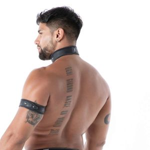 Harnais de poitrine en cuir noir pour homme avec poche zippée Kinky - Product Image 4