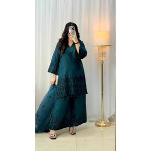 ชุดเดรสสำหรับงานพรอมชุดปักลายด้านบนล่างและชุด Dupatta - Product Image 1