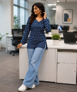 Nouvelle Tunique Courte Imprimée Bleue en Coton Pur pour Femme, Style Kurti Tendance, Tenue Décontractée, Style Indien et Pakistanais, Prix Bas - Product Image 1