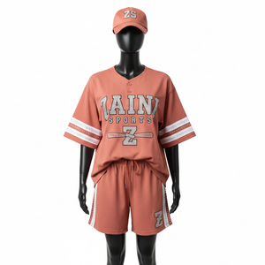 ชุดเบสบอลหญิง ผ้าโพลีเอสเตอร์ตาข่ายพรีเมียม 180 GSM ระบายอากาศได้ดี สีชมพู ดีไซน์แผงสี  โลโก้ปักแบบ Tackle Twill ชุดสำหรับผู้หญิง - Product Image 6