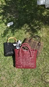 Sac de courses en plastique robuste avec poignée, finition brillante, pour emballage de marchandises de détail, exportateur Vietnam - Product Image 1