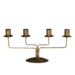 Porte-bougie vintage arabe à quatre bras en laiton de haute qualité avec finition polie pour la décoration de la maison - Product Image 1