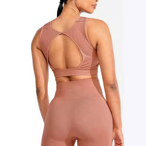 Sujetador deportivo ajustable con espalda cruzada y relleno, de alto soporte, con copas moldeadas no extraíbles y tela que absorbe el sudor. - Product Image 5