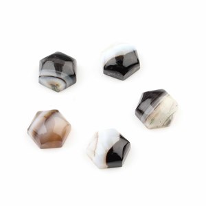 Cabochons hexagonaux plats de haute qualité 10 mm en agate Hakik Sulemani noire naturelle, pierres précieuses en vrac pour la fabrication de bijoux - Product Image 1