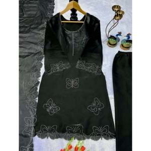 Conjunto de Traje de Fiesta para Mujer de Diseñador con Trabajo de Diamantes - Product Image 2