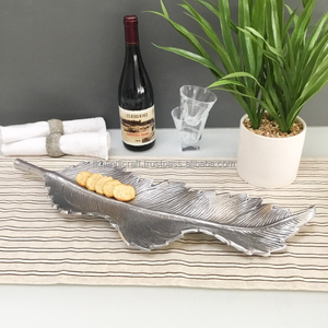 Jarrón de suelo redondo de aluminio con hoja de oro moderna y bandeja para plantas, alta demanda, decorativo para el hogar, personalizado, precio bajo, venta al por mayor a granel - Product Image 1