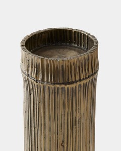 Support de bougie en métal durable, décoration d'intérieur au toucher artisanal, ambiance chaleureuse - Product Image 3