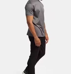 T-shirt personnalisé pour homme, col rond, coupe classique, gris uni, style décontracté, bordure contrastée, 100% coton biologique, 320g, logo sur le devant - Product Image 2