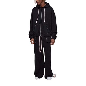 Conjunto Deportivo Unisex Negro de Manga Larga con Cierre de Cremallera, Color Sólido, Corte Holgado con Bolsillos Laterales, Pantalones y Sudadera con Capucha para Otoño, Ropa Deportiva para Exteriores - Product Image 1