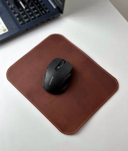 Tapis de souris en cuir véritable fait main, base antidérapante en daim, tapis de bureau personnalisé, tapis d'écriture exécutif pour ordinateur LMP-0051 - Product Image 1