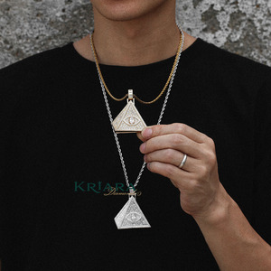 Pendentif Pyramide en Argent 925 Plaqué Or 18K avec Cristal et Diamant de Laboratoire, Charme Unisexe de Luxe - Product Image 2