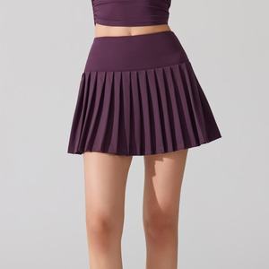 Jupe courte plissée noire personnalisée et tendance pour femme, jupe de tennis décontractée de haute qualité pour le sport - Product Image 4