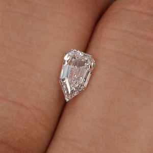 เพชรทรงกลมสีขาว 1.01 กะรัต ได้รับการรับรองจาก IGI สำหรับทำแหวนหมั้น ของขวัญ หรือใช้ในงานทำเครื่องประดับ - Product Image 2