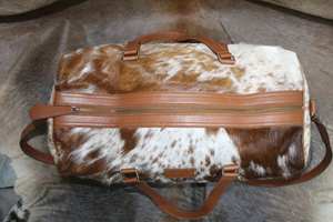 Bolsa de Viaje Personalizada OEM de Cuero Vacuno con Pelo, con Cierre, Portátil, para Gimnasio, LHDB-0101 - Product Image 4