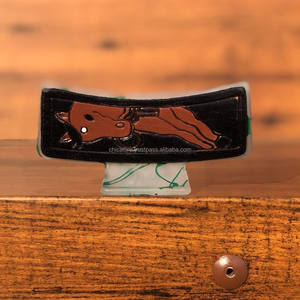 Nouvelle Arrivée Vente Chaude Western Élégant À La Main Outillé Gravé En Cuir Pinces À Cheveux En Cuir Griffe Cheveux Accessoires pour Femmes - Product Image 4