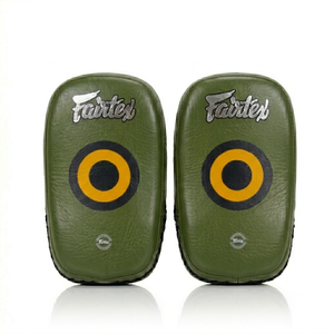 อุปกรณ์ฝึกซ้อมเป้ามือ Fairtex สำหรับการฝึกสอนฟิตเนส การพัฒนาเทคนิค และการออกกำลังกาย - Product Image 2