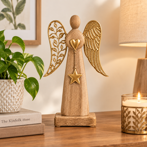 Figurine d'ange en bois avec ailes dorées, cœur et étoile, décoration de table, ornement de Noël, style traditionnel - Product Image 2