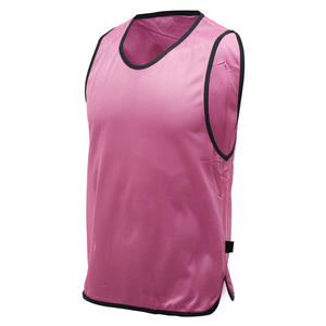 Chalecos de entrenamiento de malla transpirables y ligeros para verano, corte automatizado, venta al por mayor para fútbol y entrenamiento deportivo. - Product Image 1