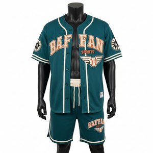 Conjunto de pantalones cortos de béisbol para hombre, tela de malla de poliéster de alta calidad, construcción con paneles deportivos y logotipo bordado. - Product Image 6