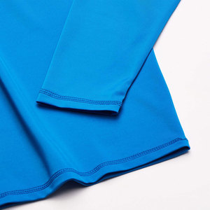 เสื้อแรชการ์ดสีพื้นคุณภาพดีที่สุดสำหรับผู้ชาย ผลิตจากผ้าสแปนเด็กซ์/โพลีเอสเตอร์คุณภาพสูง - Product Image 3