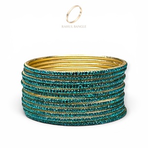 Pulseras de Perlas Modernas para Mujer, Diseño Popular, Acero Inoxidable Azul Marino Antideslustre, Acabado Chapado en Oro, Venta al Por Mayor para Bodas - Product Image 4