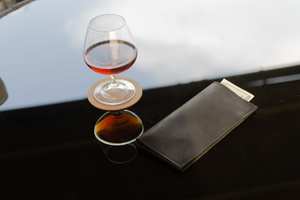 Fabricante de Tarjeteros de Cuero Genuino, Venta al por Mayor, Tarjetero de Cuero Real Clásico de Lujo, Ligero y Resistente al Agua para Hotel - Product Image 4