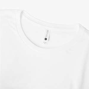 Crop top blanc pour femme, idéal pour les festivals – T-shirt court vierge en gros – Impression de logo personnalisé à la demande, sérigraphie, DTG - Product Image 2