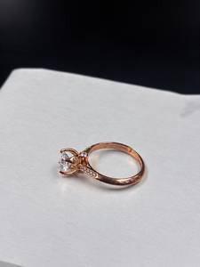 Anillo de Plata S925 con Moissanita, Corte Brillante Redondo, Bañado en Rodio, Engaste de Garra, Anillo de Compromiso y Boda para Mujer - Product Image 5
