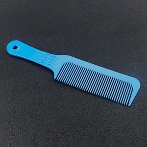 Peigne de barbier personnalisé en fibre de carbone pour coupe de cheveux professionnelle, avec logo et couleur au choix - Product Image 5