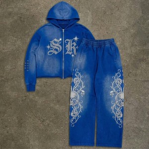 Ensemble de survêtements streetwear personnalisés pour hommes et garçons, comprenant un sweat à capuche ample et un pantalon empilé, effet délavé à l'acide, imprimé DTG, coupe courte et évasée - Product Image 1