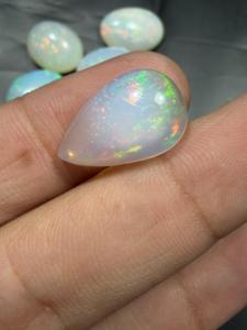 พลอยโอปอลเอธิโอเปียธรรมชาติสำหรับแหวนแต่งงาน หลายสี รูปไข่และรูปลูกแพร์ B U GEMS 2-7 กะรัต ราคาดีที่สุด - Product Image 1