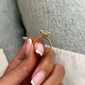 Anillo de Compromiso Solitario con Diamante Cultivado en Laboratorio de Corte Ovalado de 4 Quilates, Joyería de Boda Chapada en Oro con Gema de Lujo para Novia, Regalo para Ella - Product Image 5