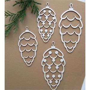 Étiquettes personnalisées en bois vierges en forme de flocon de neige pour décorations de Noël et fournitures de fête, ornements suspendus faits à la main - Product Image 6