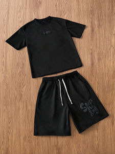 Ensemble de costume pour homme avec logo imprimé en relief personnalisé, t-shirt à manches courtes et shorts en coton, deux pièces, mode avec personnalisation complète - Product Image 3