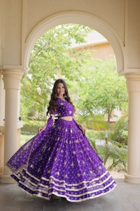 Lehenga Choli imprimé violet royal de créateur avec dupatta brodée |   Vêtements de fête traditionnels pour Navratri et mariage Garba Chan - Product Image 1