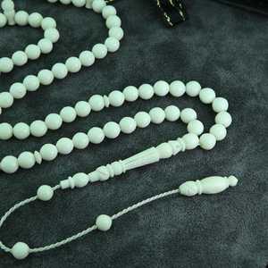 Tasbih musulman traditionnel, perles en os naturel, fait main, écologique, objet d'art et d'artisanat de collection - Product Image 4