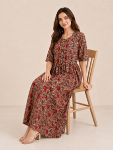 Robe longue occidentale de qualité supérieure, imprimé floral rouge, col rond, demi-manches, boutonnée sur le devant, taille plissée, vente en gros - Product Image 6