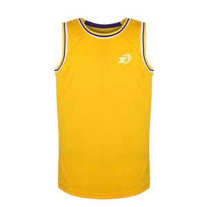 Maillots de basket-ball au design unique, fabriqués en usine, avec logo personnalisé imprimé, pour hommes, fabriqués au Pakistan - Product Image 2