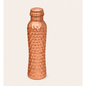 Bouteille d'eau en cuivre pur martelé - Récipient à boire ayurvédique artisanal avec bouchon anti-fuite, option de logo personnalisé - Product Image 1