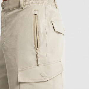 Shorts de randonnée cargo en toile respirante tricotée unie pour hommes, taille haute, séchage rapide, poches Bermuda, style décontracté, fermeture à cordon - Product Image 4