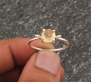 Bague en argent sterling 925 avec sertissage en bézel, citrine, faite à la main, large bande, idée cadeau pour mariage, fête, style vintage unisexe - Product Image 1
