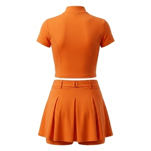 Ensemble uniforme de tennis pour femmes en gros – Polo personnalisé et jupe plissée – Fabricant de vêtements de sport OEM/ODM en marque blanche – Vente en gros - Product Image 2
