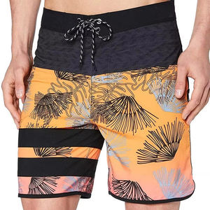 Shorts de course pour hommes, personnalisables avec logo, très demandés, de haute qualité, séchage rapide, couleur unie, décontractés, pour la gym, par sublimation – Fortement recommandés - Product Image 6
