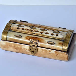 Caja de Latón y Hueso Tallada a Mano Estilo Náutico, Caja de Almacenamiento para Joyas y Recuerdos, Decorativa y Pulida - Product Image 6