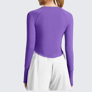 Haut de yoga pour femme, vêtement de fitness haute performance, idéal pour le Pilates et la course à pied, à manches longues, col rond, look décontracté - Product Image 2